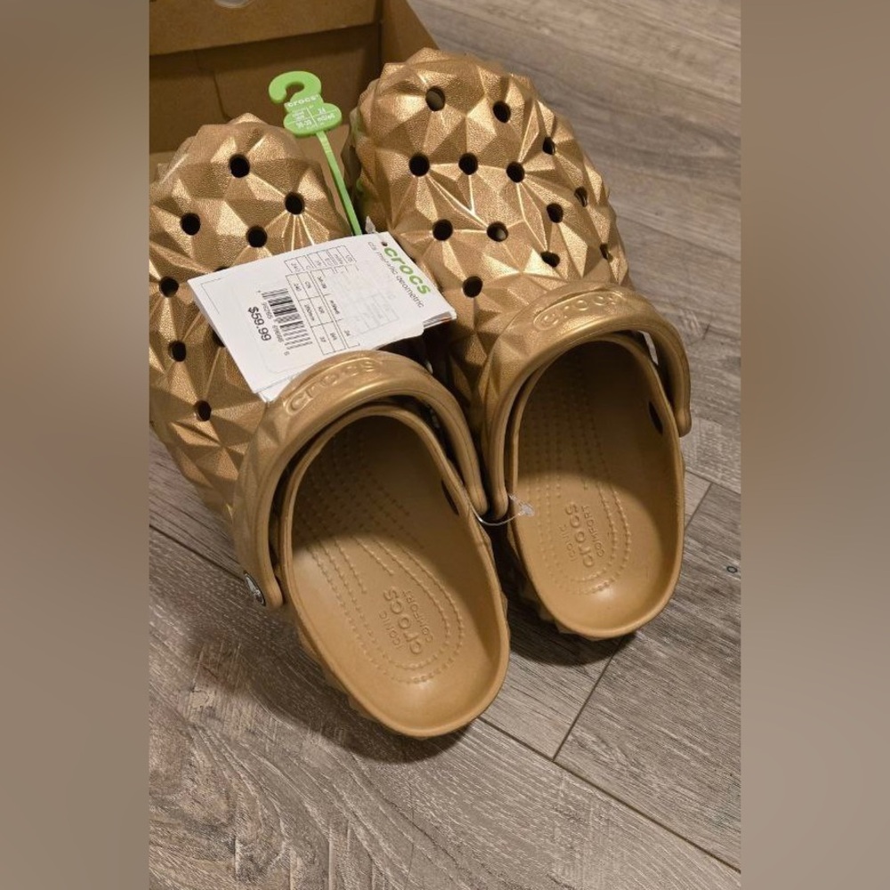 Crocs Unisex Slip-on